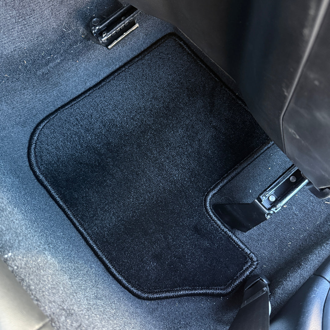 R35 GTR FitMint Floor Mats! (RHD)