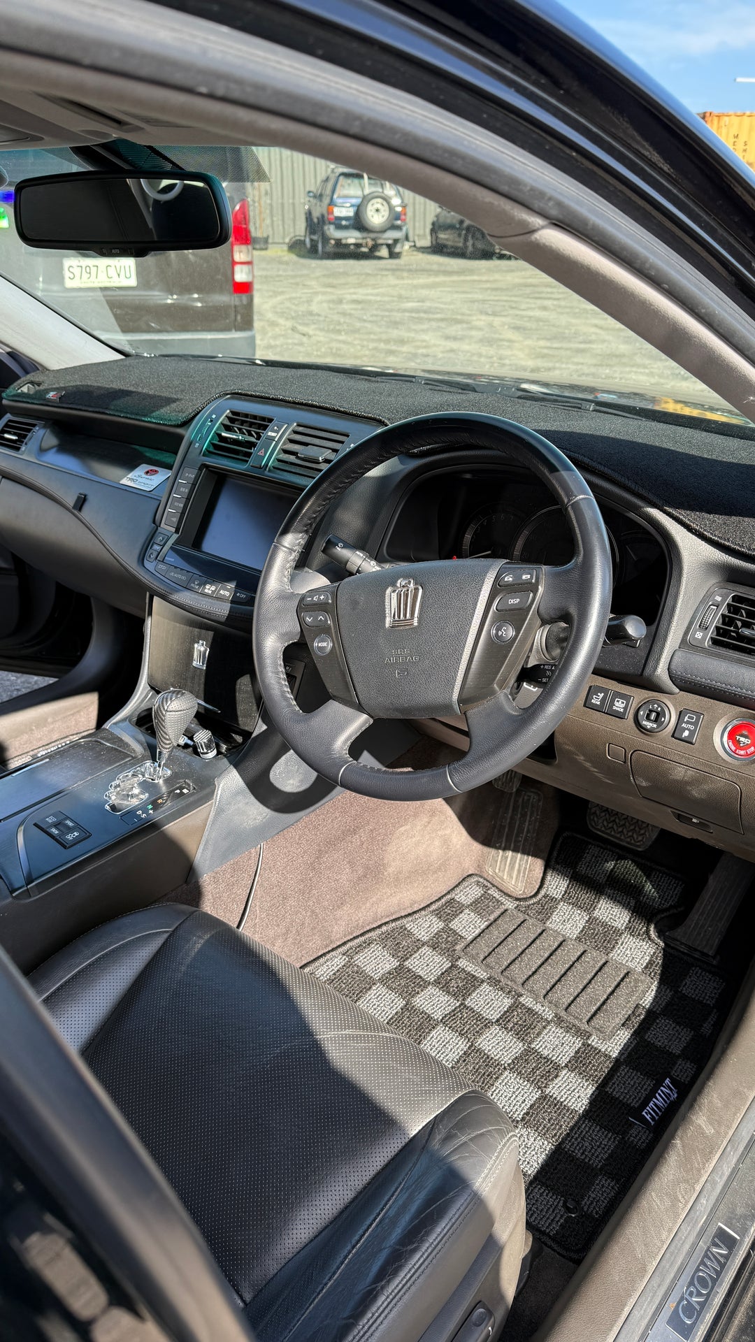 Crown 200 Series Checker Floor Mats! ('08-'11)