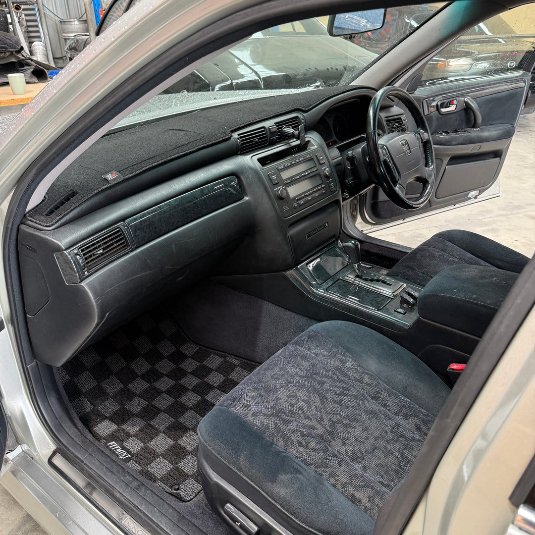 Crown 170 Series Dash Mat! ('99-'02)