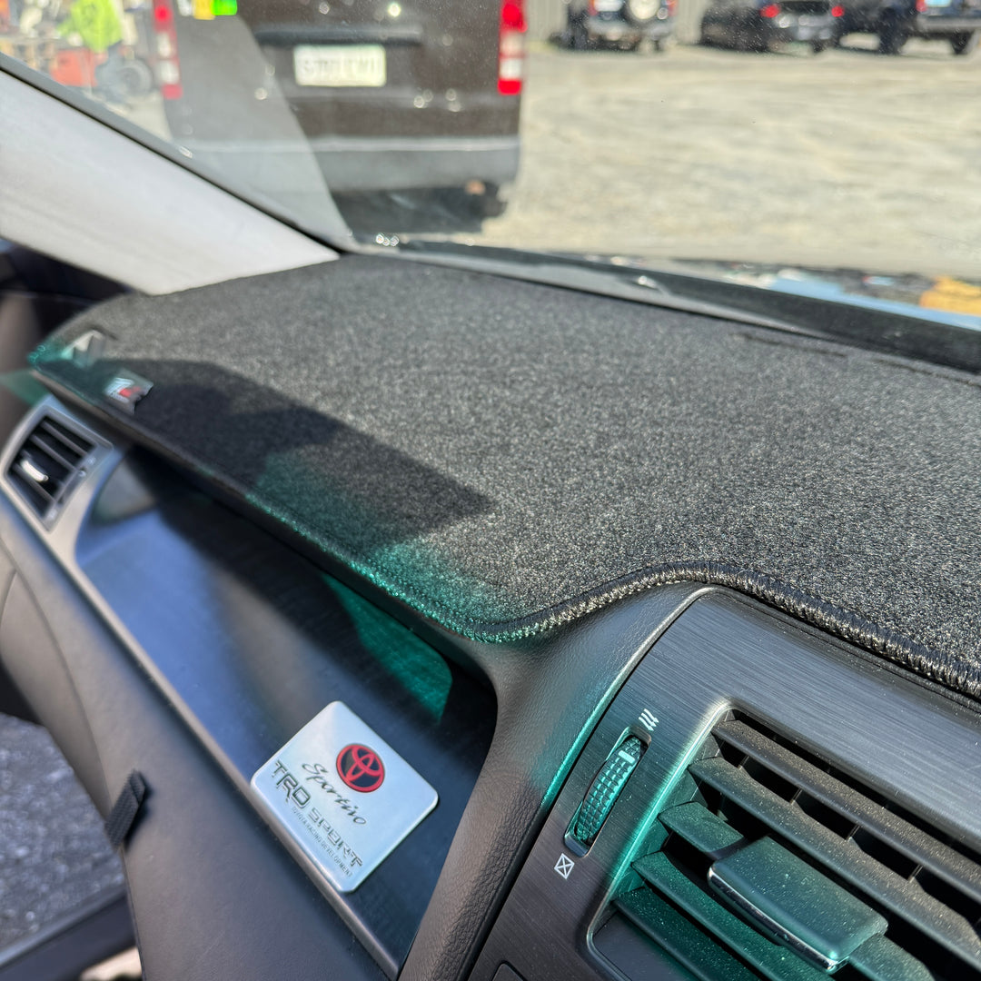 Crown 200 Series Dash Mat! ('08-'11)