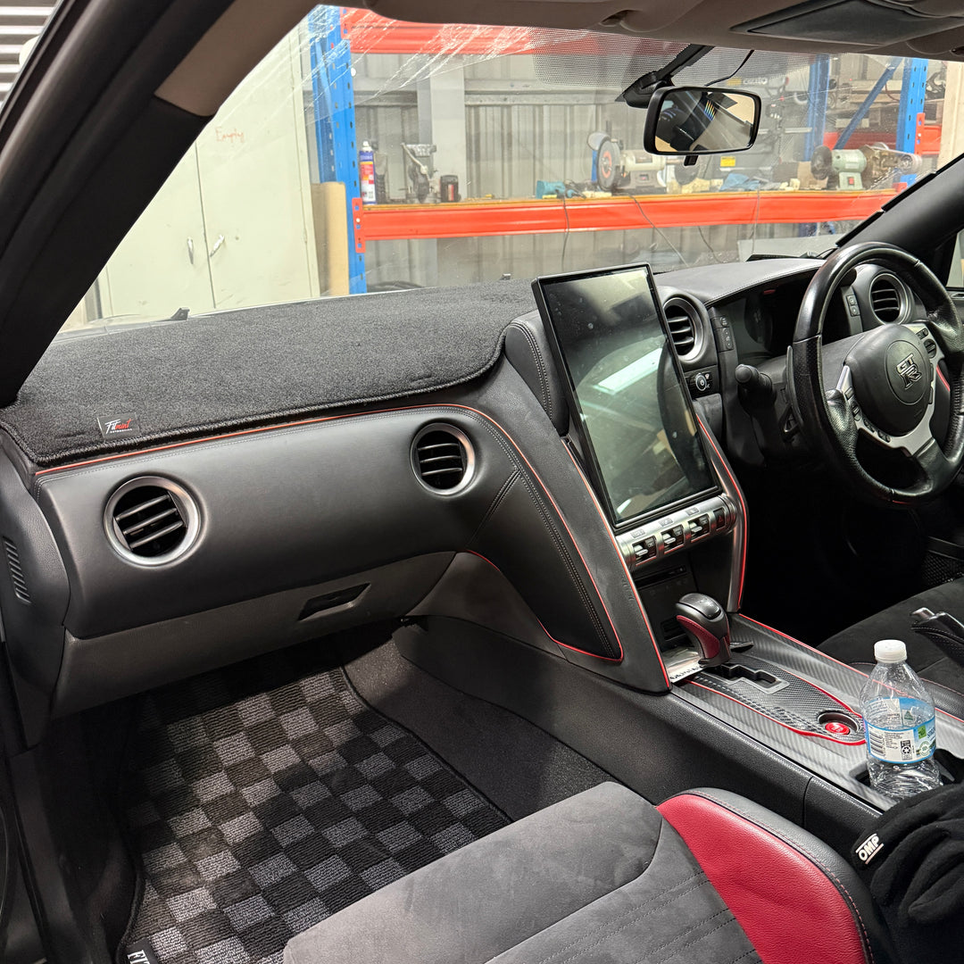 R35 GTR Dash Mat! ('08-'16)(RHD/LHD)