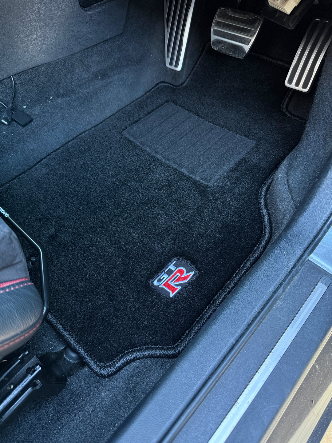 R35 GTR FitMint Floor Mats! (RHD)