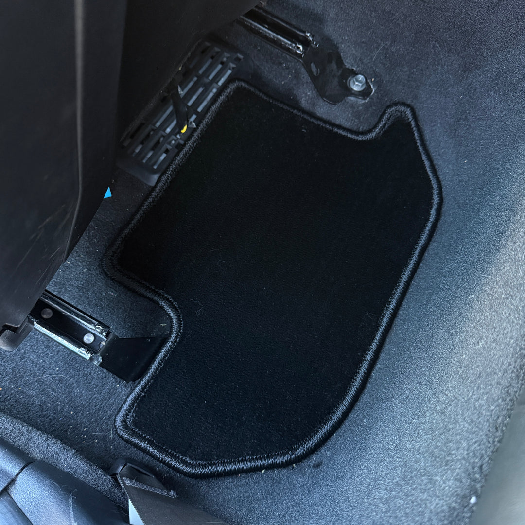 R35 GTR FitMint Floor Mats! (RHD)